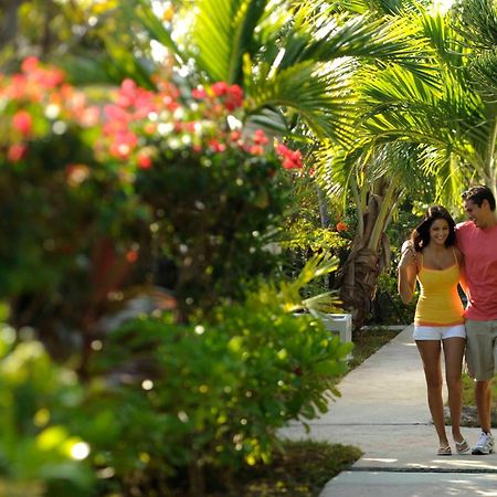 Bay View Suites Paradise Island Nassau Buitenkant foto